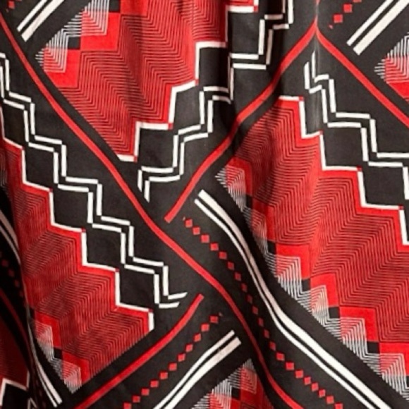 Chico's Red and Black Geometric Tank Top - Picture 3 of 4